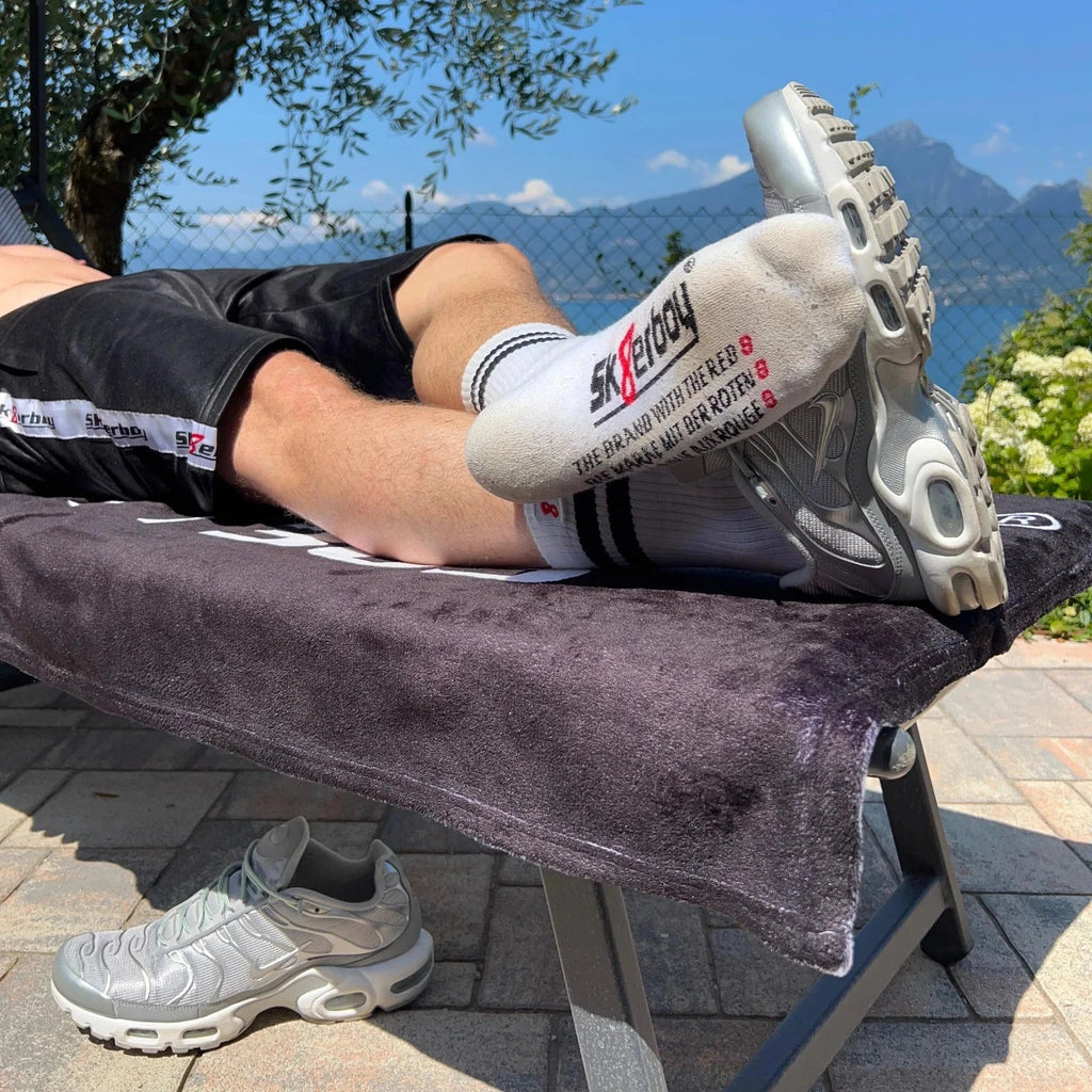 Sk8erboy® RETRO Socks - Rawr Cave