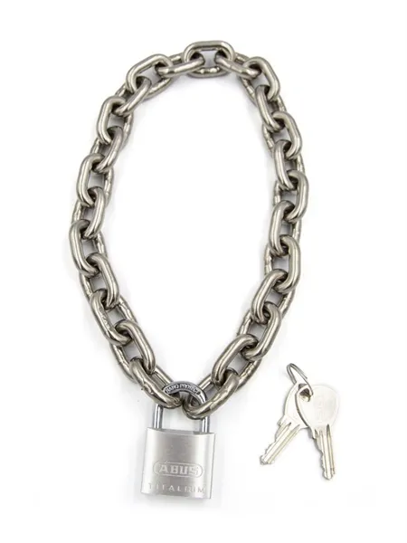 840211_misterbchainlock47_01.webp